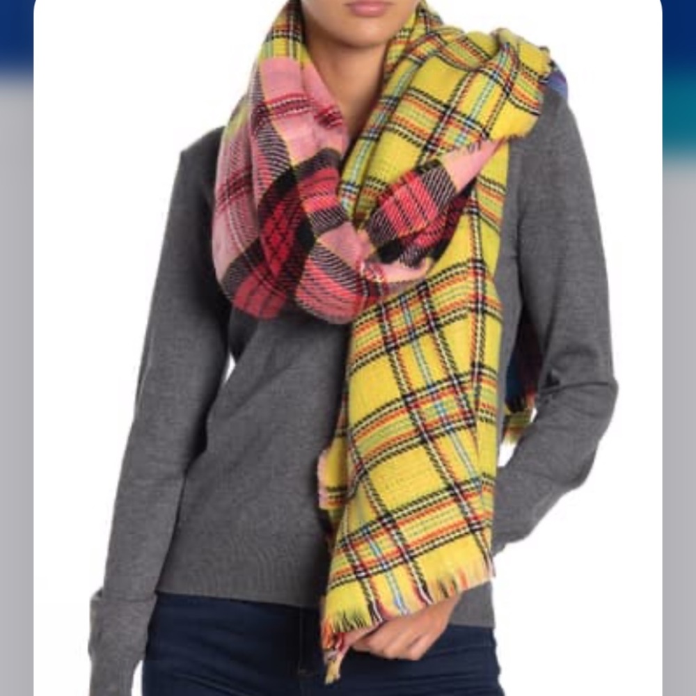 Cara Accessories
Clueless Plaid Scarf